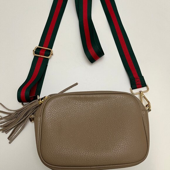 Camera bag style pebbled leather purse crossbody with two straps - Picture 2 of 3